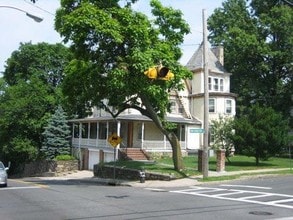 61 S Washington St in Tarrytown, NY - Building Photo - Building Photo