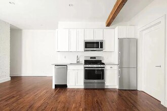 198 Rivington St in New York, NY - Building Photo - Building Photo