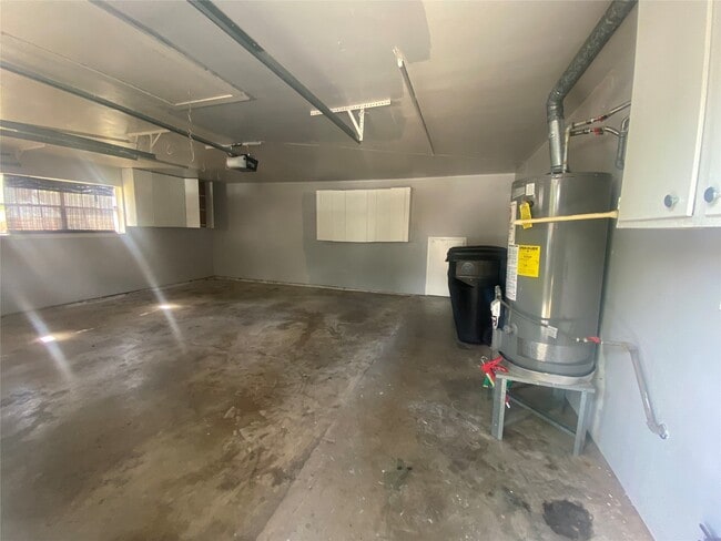 property at 11702 N Petersham Dr