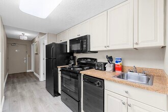 5200 N Ocean Blvd in Myrtle Beach, SC - Building Photo - Building Photo