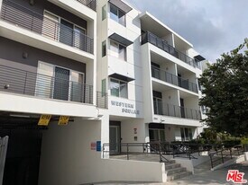 3061 W 12th Pl in Los Angeles, CA - Building Photo