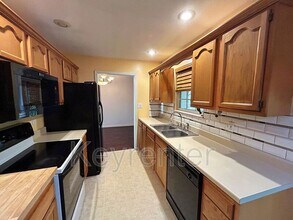 4417 Fawnie Ln in Knoxville, TN - Building Photo - Building Photo