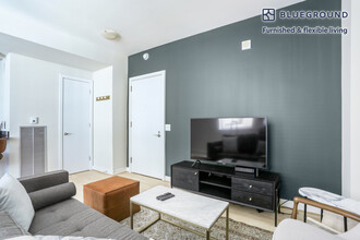 733 15th St NW, Unit FL7-ID215 in Washington, DC - Building Photo - Building Photo