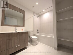 25 Adra Grado Way in Toronto, ON - Building Photo - Building Photo