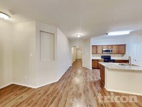 3025 Iris Dr in Lancaster, TX - Building Photo - Building Photo