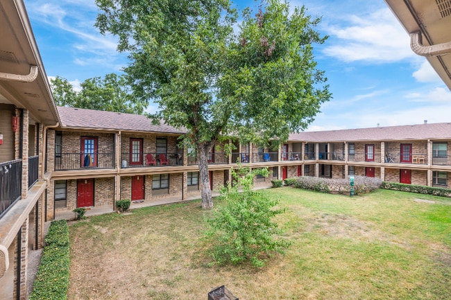 1226 Baylor Ave in Waco, TX - Building Photo - Building Photo