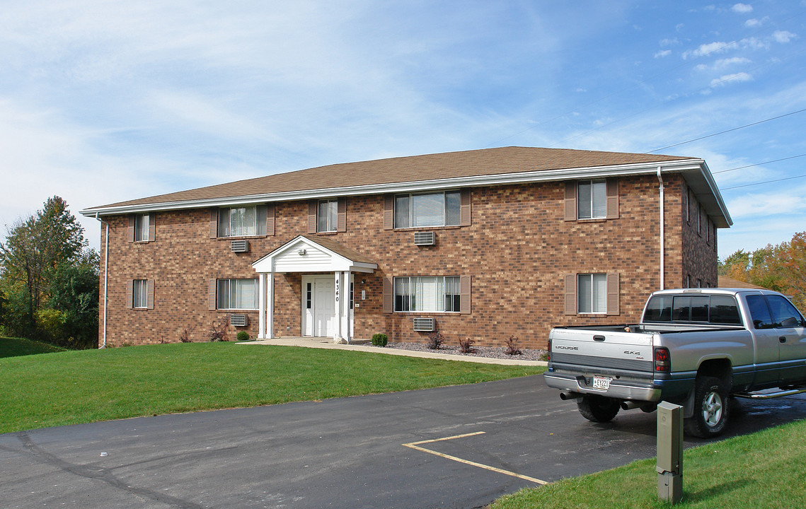 4340 Kennedy Dr in Racine, WI - Building Photo