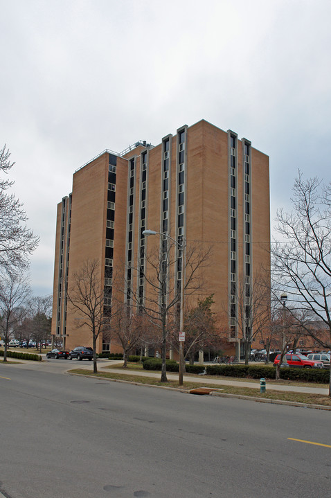 Campus South Apartments in Dayton, OH - Building Photo