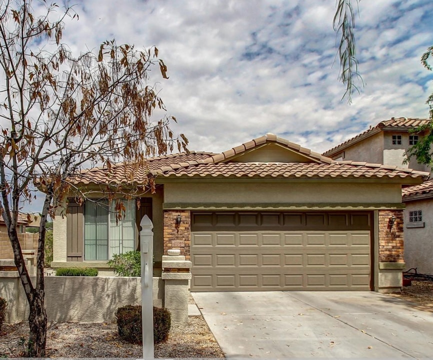 23385 S 215th St in Queen Creek, AZ - Building Photo