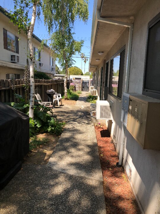 2253 2nd Ave in Sacramento, CA - Building Photo