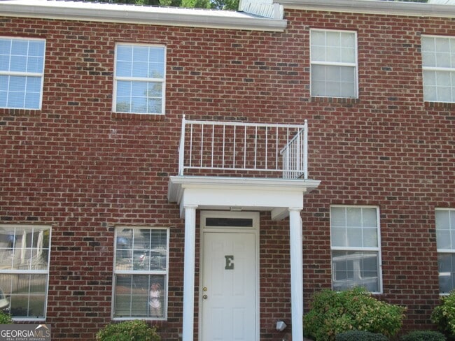 property at 110 Mechanic St SE