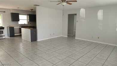 2837 SW 1st Terrace in Cape Coral, FL - Building Photo - Building Photo