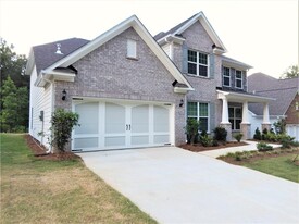 4940 Sierra Crk Dr in Hoschton, GA - Foto de edificio - Building Photo