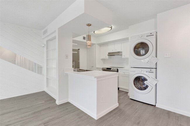 property at 2800 Jeanetta St