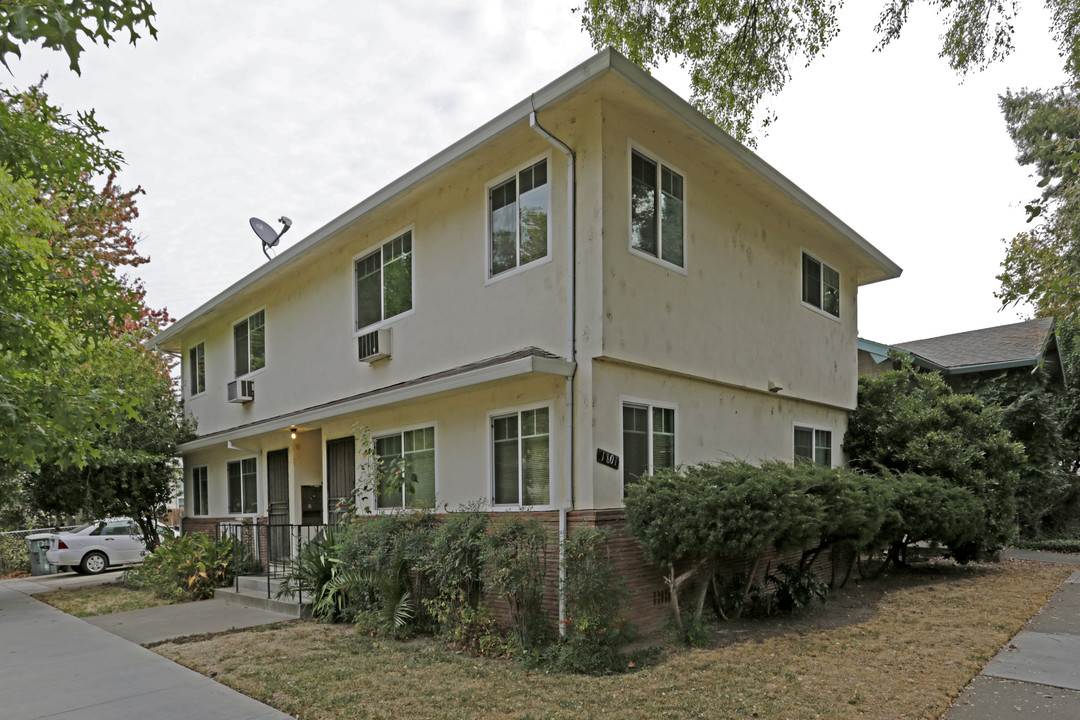 1801 T St in Sacramento, CA - Foto de edificio