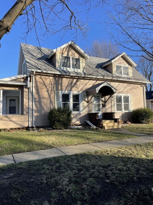 606 South St in Findlay, OH - Building Photo