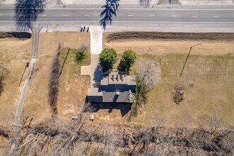6355 W C Rogers Blvd in Skiatook, OK - Building Photo - Building Photo