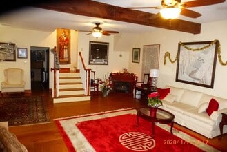324 Little Falls St, Unit Garden Suite in Falls Church, VA - Building Photo - Building Photo