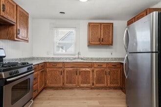 1097 E Merchant St in Kankakee, IL - Building Photo - Building Photo