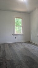 83 McKinley St in Pontiac, MI - Foto de edificio - Building Photo