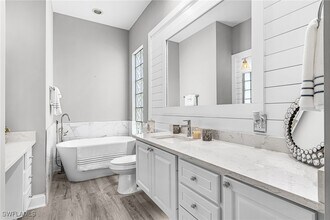 7549 Garibaldi Ct in Naples, FL - Building Photo - Building Photo