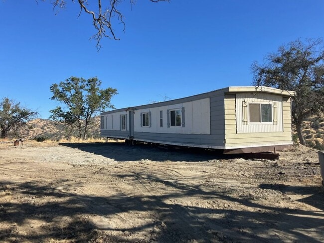 37575 Shadybrook Ln in Squaw Valley, CA - Building Photo - Building Photo