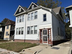 102 Melrose Ave in Toledo, OH - Building Photo