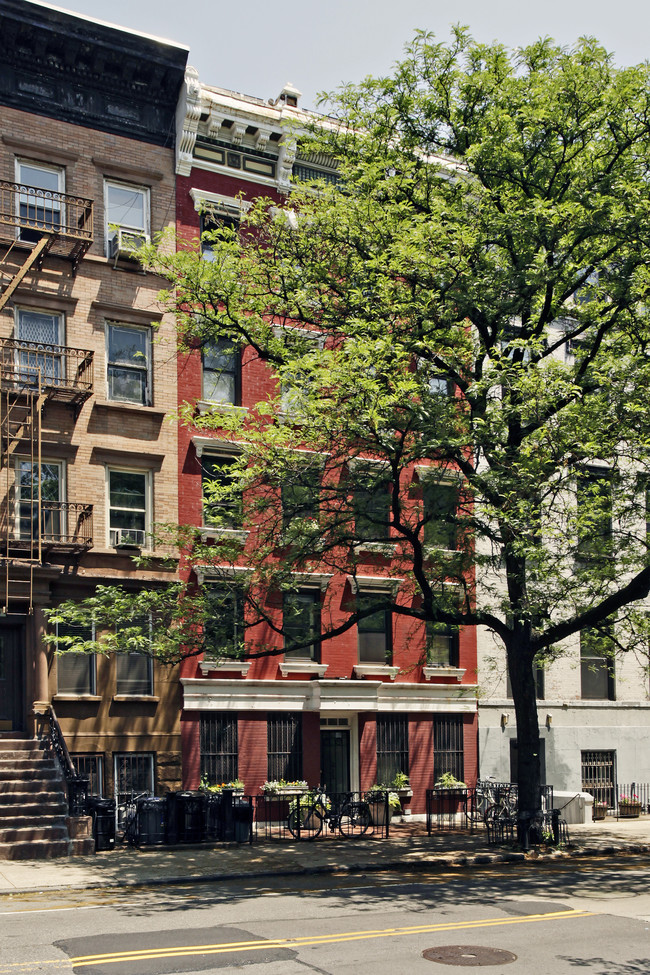 311 E Tenth St in New York, NY - Foto de edificio - Building Photo