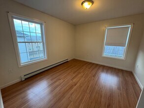 86 Endicott St, Unit D in Peabody, MA - Building Photo - Building Photo