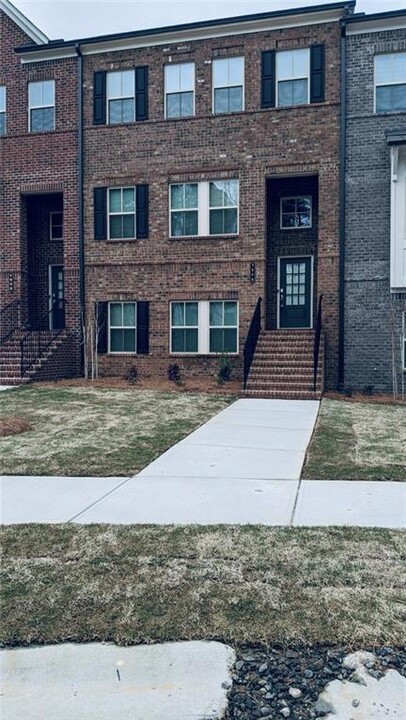 3898 Via Sesi Ln in Suwanee, GA - Building Photo