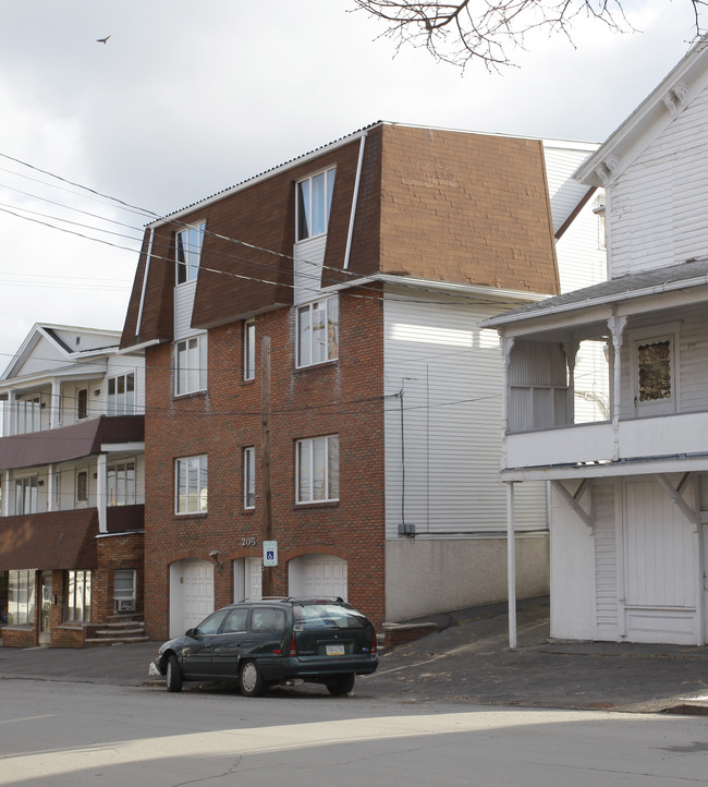 205 S Webster Ave in Scranton, PA - Building Photo - Building Photo