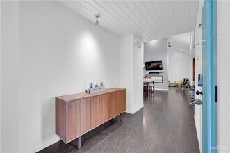 21 W Holland Ave in Edinburg, TX - Building Photo - Building Photo