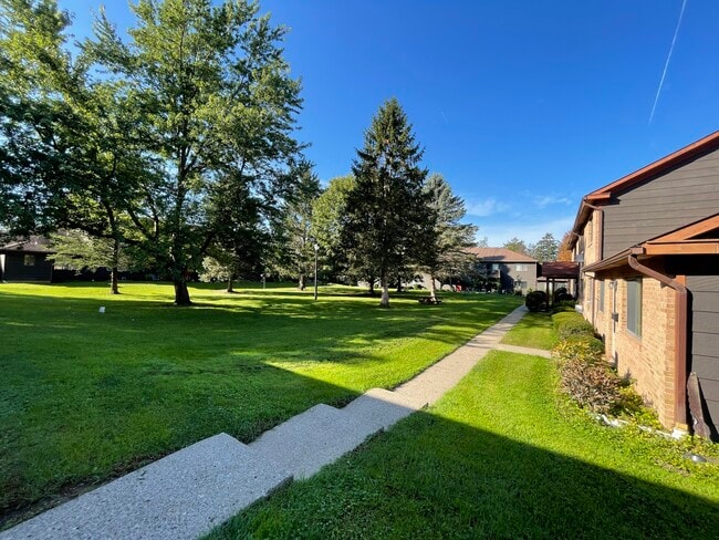 Parkside Apartments in Newark, NY - Building Photo - Building Photo