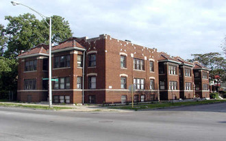 6646-6648 S Bishop St Apartments