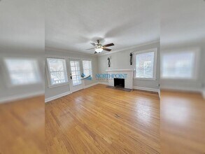 307 E 43rd St in Kansas City, MO - Building Photo - Building Photo