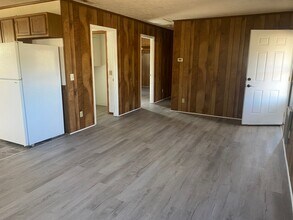 39 Warbler Ln in Whittier, NC - Building Photo - Building Photo