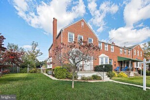 1606 Thetford Rd in Towson, MD - Building Photo