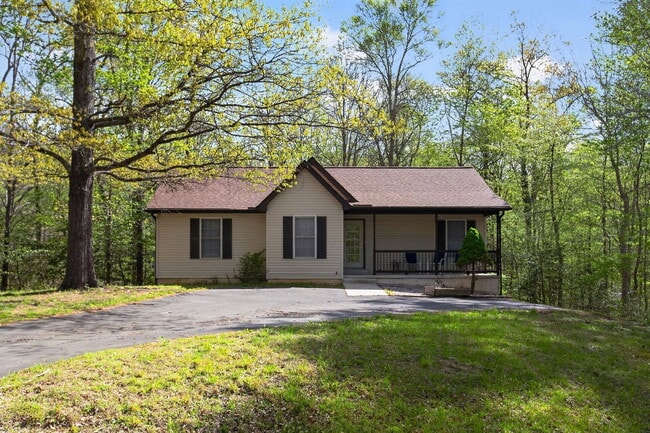 property at 15980 Crowfoot Ct