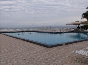 3505 S Ocean Dr, Unit 419 in Hollywood, FL - Building Photo - Building Photo
