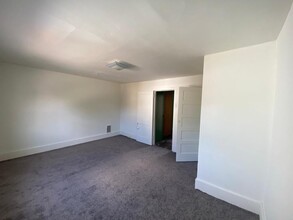 1632 4th Ave in New Kensington, PA - Building Photo - Building Photo