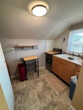 614 Sampson Ave, Unit B in Willow Grove, PA - Building Photo - Building Photo