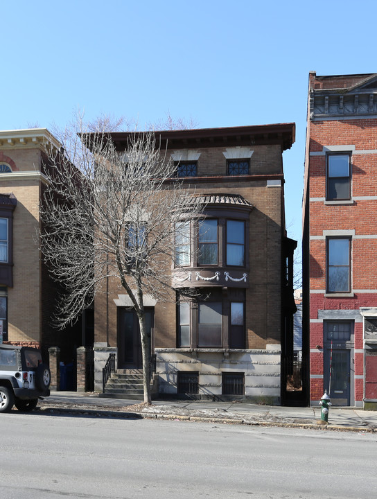 552 Madison Ave in Albany, NY - Building Photo