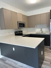 125 NE 184th Terrace, Unit 125 in Miami, FL - Building Photo - Building Photo