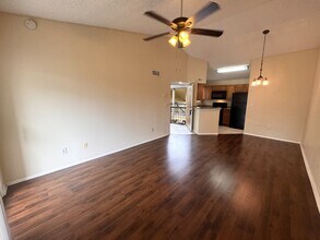 1916 Lake Atriums Cir in Orlando, FL - Building Photo - Building Photo