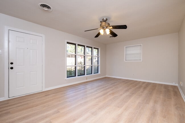 7321 Illinois St in Little Rock, AR - Building Photo - Building Photo