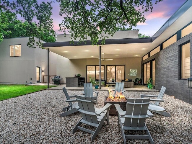 property at 1703 Dexter St