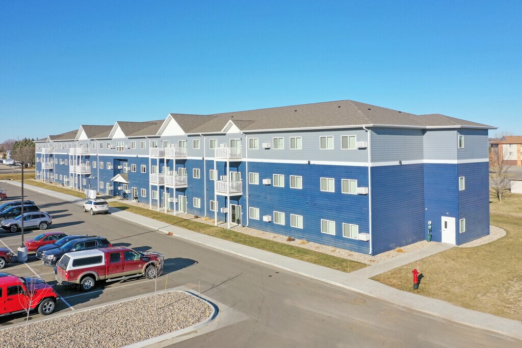 The Oaks Apartments in Watertown, SD