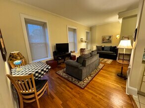 33 Maplewood Ave in Pittsfield, MA - Building Photo - Building Photo