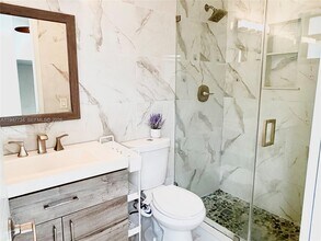 673 W 60th St in Hialeah, FL - Building Photo - Building Photo