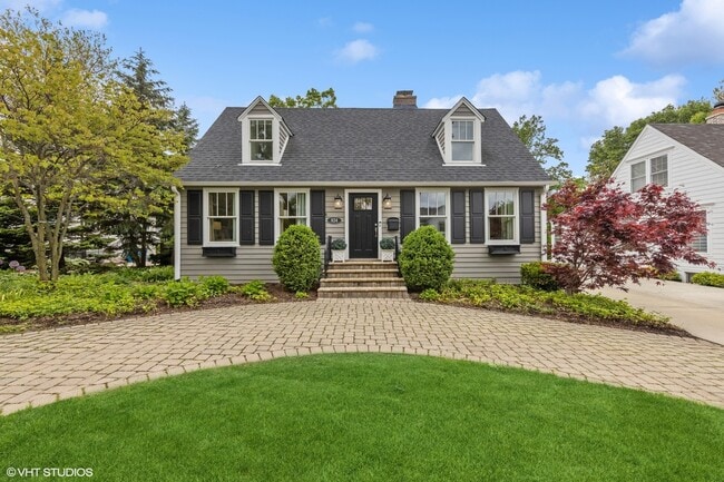 property at 824 S Grant St
